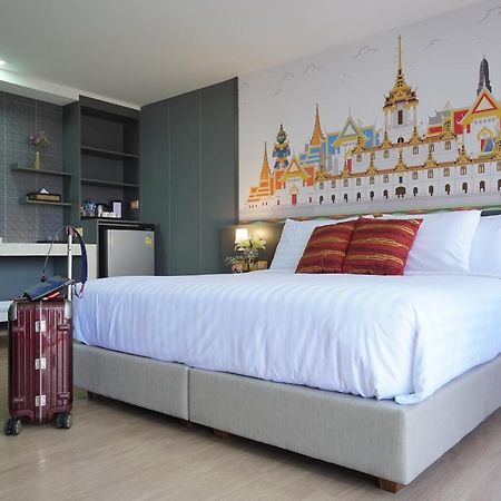 The Qube Fifty Hotel Bangkok Exteriör bild
