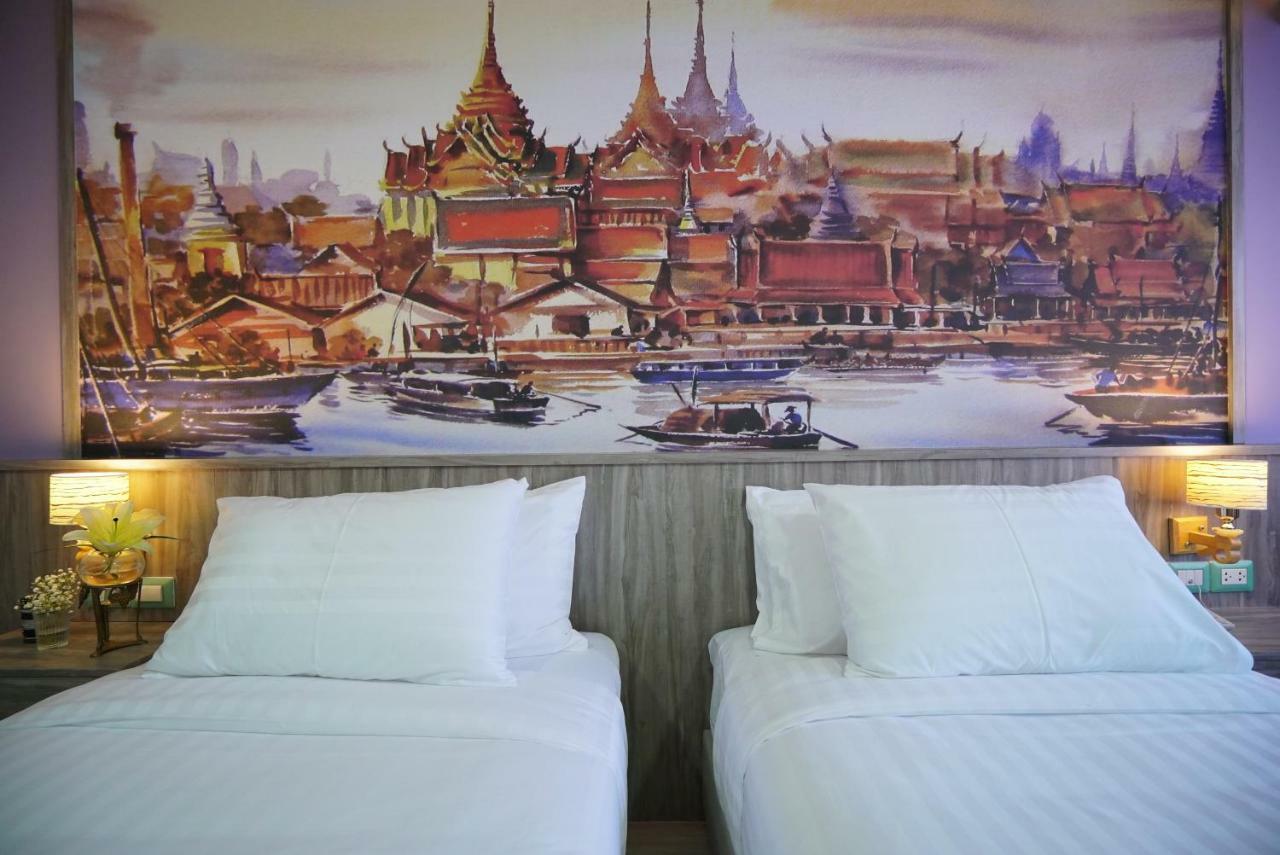 The Qube Fifty Hotel Bangkok Exteriör bild
